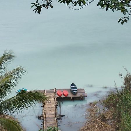 Green Lake Linow Tomohon Bagian luar foto