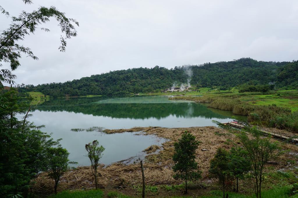 Green Lake Linow Tomohon Bagian luar foto